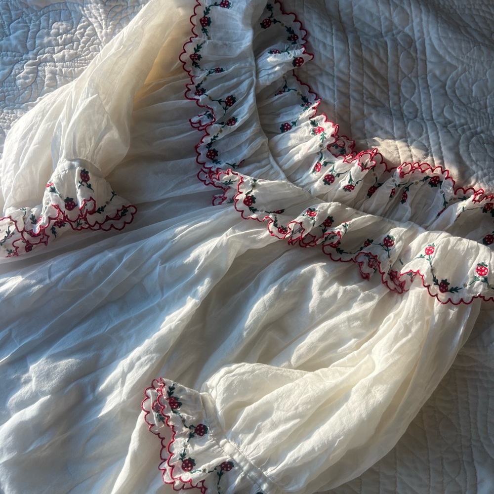 SOLD | DOEN Chataeu Nightgown in Salt